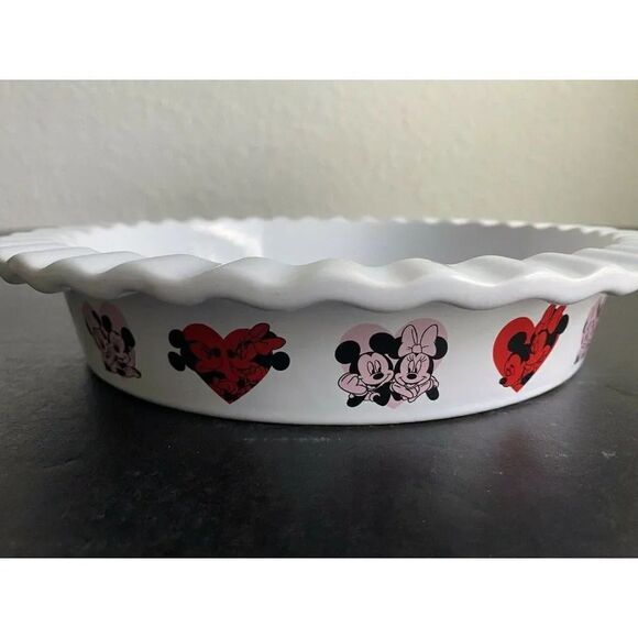 DISNEY MICKEY MINNIE MOUSE VAlentine’s PIE DISH BOWL Round 9” Ceramic New - Picture 7 of 9